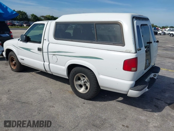 ✅ 2003 Chevrolet S-10 • VIN: 1GCCS14X738164470 • Lot: 43685717. Wystawiony na IAAI z przebiegiem 100 530 mil. Bezpłatny archiwum sprzedaży aukcyjnych z USA i szczegółowy raport historii pojazdu na DreamBid. Zdjęcie 3.