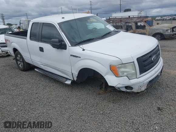 ✅ 2012 Ford F-150 XL • VIN: 1FTFX1EF4CFB24976 • Lot: 42519574. Wystawiony na IAAI z przebiegiem 257 518 mil. Bezpłatny archiwum sprzedaży aukcyjnych z USA i szczegółowy raport historii pojazdu na DreamBid. Zdjęcie 1.