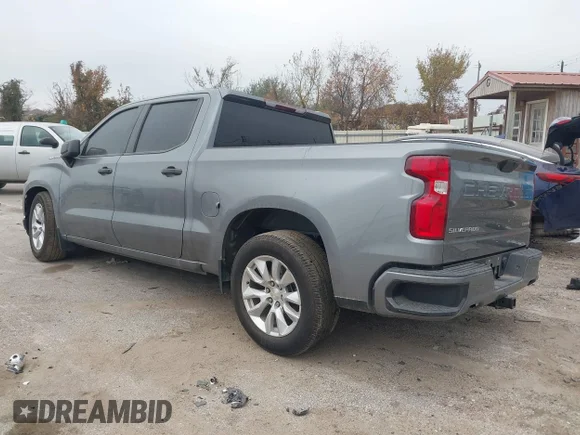 ✅ 2020 Chevrolet Silverado 1500 Custom • VIN: 3GCPWBEF8LG306031 • Lot: 43852464. Wystawiony na IAAI z przebiegiem 115 664 mil. Bezpłatny archiwum sprzedaży aukcyjnych z USA i szczegółowy raport historii pojazdu na DreamBid. Zdjęcie 3.