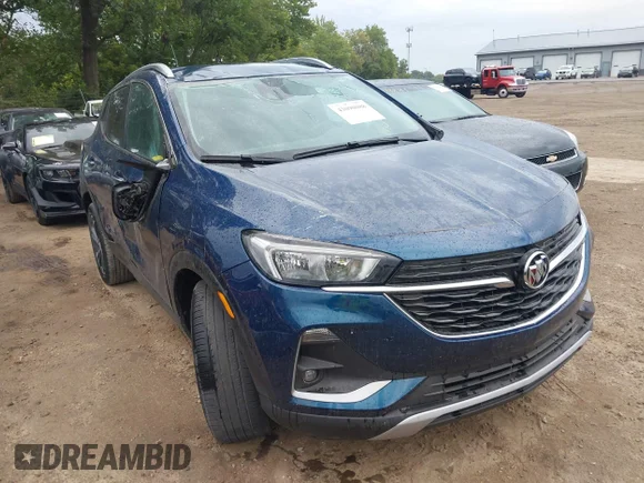 ✅ 2021 Buick Encore GX Select • VIN: KL4MMDSL8MB036902 • Лот: 43090088. Опубликован ранее на IAAI с пробегом 45 728 миль. Бесплатный доступ к архиву аукционных продаж из США и подробный отчёт об истории автомобиля на DreamBid. Изображение 1.