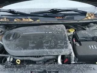 ✅ 2015 Chrysler 200 S • VIN: 1C3CCCDG6FN523147 • Лот: 43569086. Опубликован ранее на IAAI с пробегом 94 153 миль. Бесплатный доступ к архиву аукционных продаж из США и подробный отчёт об истории автомобиля на DreamBid. Изображение 13.