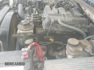 ✅ 2005 Ford Explorer XLS • VIN: 1FMZU62K75UA82950 • Lot: 42658683. Wystawiony na IAAI z przebiegiem 194 649 mil. Bezpłatny archiwum sprzedaży aukcyjnych z USA i szczegółowy raport historii pojazdu na DreamBid. Zdjęcie 18.