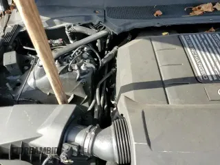 ✅ 2018 Land Rover Range Rover HSE • VIN: SALGS2SV5JA391891 • Lot: 90325095. Listed on Copart with 105,057 mi. Free auction sales archive from the USA and detailed vehicle history report at DreamBid. Image 17.