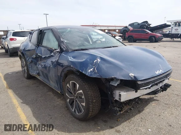 ✅ 2025 Kia EV6 Light Long Range • VIN: 5XYC3DJCXSG003781 • Lot: 44791100. Listed on IAAI with 2,861 mi. Free auction sales archive from the USA and detailed vehicle history report at DreamBid. Image 1.