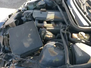 ✅ 2002 BMW 3 Series 330Ci • VIN: WBABS53432JU91771 • Lot: 41635082. Listed on IAAI with 189,962 mi. Free auction sales archive from the USA and detailed vehicle history report at DreamBid. Image 19.