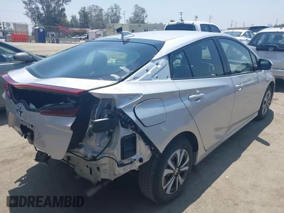 ✅ 2019 Toyota Prius Plus • VIN: JTDKARFP1K3117134 • Lot: 42594233. Wystawiony na IAAI z przebiegiem 106 094 mil. Bezpłatny archiwum sprzedaży aukcyjnych z USA i szczegółowy raport historii pojazdu na DreamBid. Zdjęcie 4.