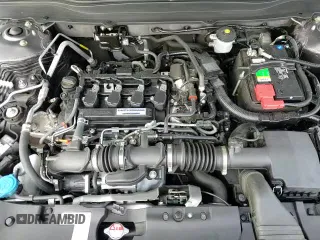 ✅ 2018 Honda Accord Sport • VIN: 1HGCV1F31JA164067 • Lot: 81884125. Wystawiony na Copart z przebiegiem 52 840 mil. Bezpłatny archiwum sprzedaży aukcyjnych z USA i szczegółowy raport historii pojazdu na DreamBid. Zdjęcie 15.