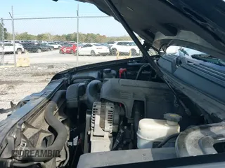 ✅ 2010 Chevrolet Tahoe Commercial • VIN: 1GNUKAE05AR290556 • Lot: 43262278. Wystawiony na IAAI z przebiegiem 168 964 mil. Bezpłatny archiwum sprzedaży aukcyjnych z USA i szczegółowy raport historii pojazdu na DreamBid. Zdjęcie 22.