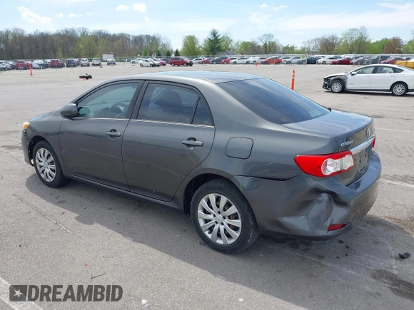 ✅ 2013 Toyota Corolla LE • VIN: 2T1BU4EE7DC011971 • Lot: 44907527. Wystawiony na IAAI z przebiegiem Nie podano. Bezpłatny archiwum sprzedaży aukcyjnych z USA i szczegółowy raport historii pojazdu na DreamBid. Zdjęcie 3.
