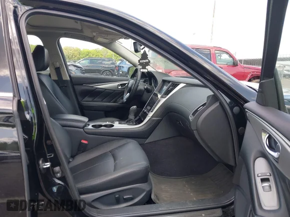 ✅ 2020 Infiniti Q50 Luxe • VIN: JN1EV7AR4LM256526 • Lot: 45172633. Wystawiony na IAAI z przebiegiem 35 550 mil. Bezpłatny archiwum sprzedaży aukcyjnych z USA i szczegółowy raport historii pojazdu na DreamBid. Zdjęcie 5.