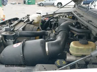 ✅ 2000 Ford Excursion Limited • VIN: 1FMNU43S0YEC77191 • Лот: 41593538. Опубликован ранее на IAAI с пробегом 207 847 миль. Бесплатный доступ к архиву аукционных продаж из США и подробный отчёт об истории автомобиля на DreamBid. Изображение 20.