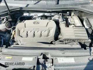 ✅ 2018 Volkswagen Tiguan SEL • VIN: 3VV3B7AX9JM068003 • Lot: 41917511. Wystawiony na IAAI z przebiegiem 75 656 mil. Bezpłatny archiwum sprzedaży aukcyjnych z USA i szczegółowy raport historii pojazdu na DreamBid. Zdjęcie 19.