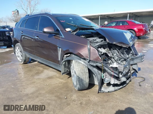 ✅ 2016 Cadillac SRX Luxury Collection • VIN: 3GYFNBE38GS527968 • Lot: 41684162. Wystawiony na IAAI z przebiegiem 129 862 mil. Bezpłatny archiwum sprzedaży aukcyjnych z USA i szczegółowy raport historii pojazdu na DreamBid. Zdjęcie 1.