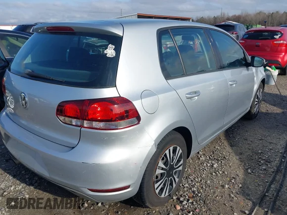 ✅ 2011 Volkswagen Golf • VIN: WVWDA7AJ7BW240211 • Lot: 41807381. Wystawiony na IAAI z przebiegiem 220 246 mil. Bezpłatny archiwum sprzedaży aukcyjnych z USA i szczegółowy raport historii pojazdu na DreamBid. Zdjęcie 4.