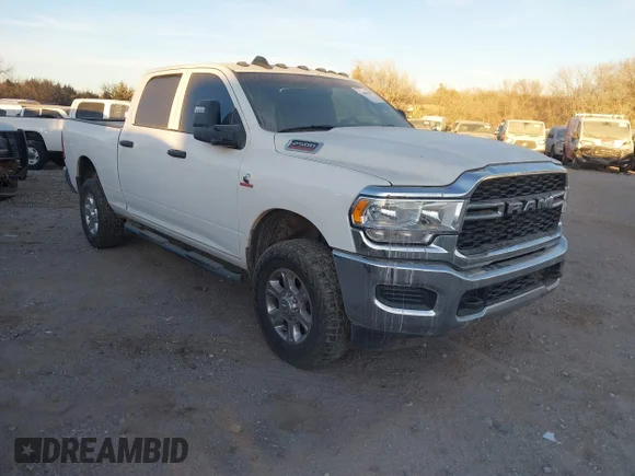 ✅ 2023 Ram 2500 Tradesman • VIN: 3C6UR5CL2PG592623 • Lot: 44061048. Wystawiony na IAAI z przebiegiem 96 760 mil. Bezpłatny archiwum sprzedaży aukcyjnych z USA i szczegółowy raport historii pojazdu na DreamBid. Zdjęcie 1.