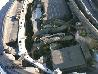 ✅ 2017 Chevrolet Cruze LT • VIN: 1G1BE5SM7H7197154 • Lot: 43555610. Listed on IAAI with 120,177 mi. Free auction sales archive from the USA and detailed vehicle history report at DreamBid. Image 19.