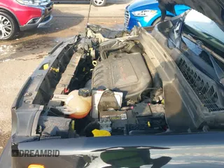 ✅ 2016 Jeep Renegade Latitude • VIN: ZACCJBBT1GPD09669 • Lot: 43333087. Wystawiony na IAAI z przebiegiem 130 039 mil. Bezpłatny archiwum sprzedaży aukcyjnych z USA i szczegółowy raport historii pojazdu na DreamBid. Zdjęcie 19.