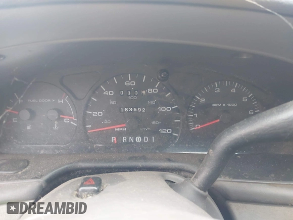 ✅ 2003 Ford Taurus SE Standard • VIN: 1FAFP53U53G176187 • Lot: 45091184. Wystawiony na IAAI z przebiegiem 183 592 mil. Bezpłatny archiwum sprzedaży aukcyjnych z USA i szczegółowy raport historii pojazdu na DreamBid. Zdjęcie 7.