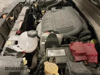 ✅ 2021 Jeep Renegade Latitude • VIN: ZACNJDBBXMPM41852 • Lot: 41598449. Wystawiony na IAAI z przebiegiem 86 215 mil. Bezpłatny archiwum sprzedaży aukcyjnych z USA i szczegółowy raport historii pojazdu na DreamBid. Zdjęcie 20.