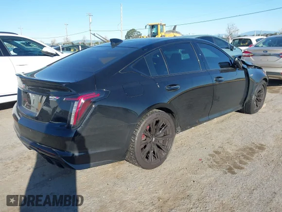 ✅ 2023 Cadillac CT5-V Blackwing • VIN: 1G6DY5R63P0810461 • Lot: 44511630. Wystawiony na IAAI z przebiegiem 21 889 mil. Bezpłatny archiwum sprzedaży aukcyjnych z USA i szczegółowy raport historii pojazdu na DreamBid. Zdjęcie 4.