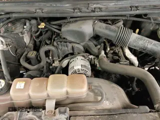 ✅ 2004 Ford F-250 XL • VIN: 1FTNX21L64ED88012 • Lot: 42228637. Listed on IAAI with 181,773 mi. Free auction sales archive from the USA and detailed vehicle history report at DreamBid. Image 19.