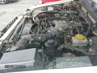 ✅ 1999 Infiniti QX4 • VIN: JNRAR05Y0XW045505 • Lot: 42352204. Wystawiony na IAAI z przebiegiem Nie podano. Bezpłatny archiwum sprzedaży aukcyjnych z USA i szczegółowy raport historii pojazdu na DreamBid. Zdjęcie 19.