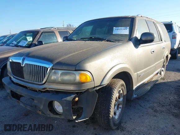 ✅ 2001 Lincoln Navigator • VIN: 5LMEU27R41LJ32312 • Лот: 44029369. Опубліковано раніше на IAAI з пробігом 1 798 075 миль. Безкоштовний доступ до архіву аукціонних продажів зі США та докладний звіт про історію автомобіля на DreamBid. Зображення 6.