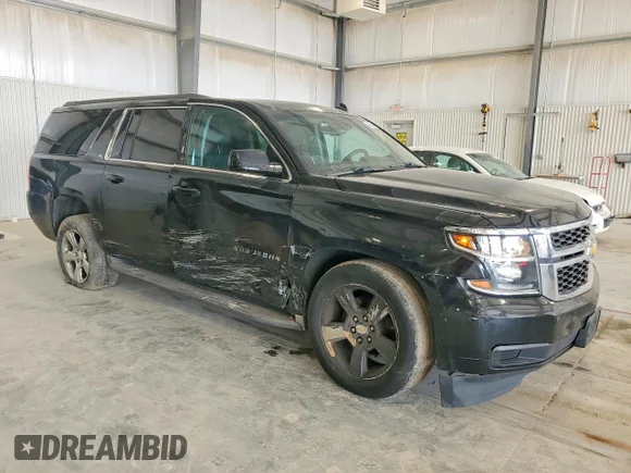 ✅ 2015 Chevrolet Suburban LT • VIN: 1GNSKJKC1FR225586 • Lot: 49062986. Wystawiony na Copart z przebiegiem 263 881 mil. Bezpłatny archiwum sprzedaży aukcyjnych z USA i szczegółowy raport historii pojazdu na DreamBid. Zdjęcie 4.