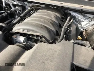 ✅ 2018 Chevrolet Tahoe Premier • VIN: 1GNSKCKC6JR167818 • Лот: 82455375. Опубликован ранее на Copart с пробегом 105 217 миль. Бесплатный доступ к архиву аукционных продаж из США и подробный отчёт об истории автомобиля на DreamBid. Изображение 15.