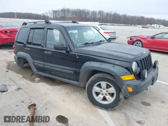 ✅ 2006 Jeep Liberty Renegade • VIN: 1J4GL38K56W196501 • Lot: 44057136. Wystawiony na IAAI z przebiegiem 224 992 mil. Bezpłatny archiwum sprzedaży aukcyjnych z USA i szczegółowy raport historii pojazdu na DreamBid. Zdjęcie 1.