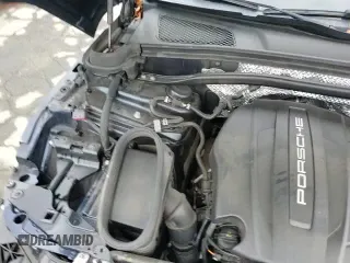 ✅ 2018 Porsche Macan • VIN: WP1AA2A53JLB23703 • Lot: 85768185. Listed on Copart with 49,454 mi. Free auction sales archive from the USA and detailed vehicle history report at DreamBid. Image 15.