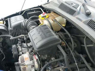 ✅ 2002 Jeep Liberty Limited • VIN: 1J8GL58K22W236702 • Лот: 42644916. Опубликован ранее на IAAI с пробегом 185 324 миль. Бесплатный доступ к архиву аукционных продаж из США и подробный отчёт об истории автомобиля на DreamBid. Изображение 13.