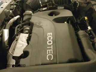 ✅ 2022 Chevrolet Equinox RS • VIN: 2GNAXWEV3N6105466 • Lot: 43537112. Wystawiony na IAAI z przebiegiem 68 913 mil. Bezpłatny archiwum sprzedaży aukcyjnych z USA i szczegółowy raport historii pojazdu na DreamBid. Zdjęcie 19.