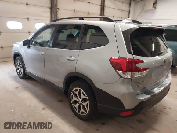 ✅ 2021 Subaru Forester Premium • VIN: JF2SKAJCXMH496693 • Lot: 44744368. Listed on IAAI with 72,056 mi. Free auction sales archive from the USA and detailed vehicle history report at DreamBid. Image 3.