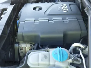 ✅ 2011 Audi Q5 Premium • VIN: WA1CFAFP5BA032844 • Lot: 42226412. Wystawiony na IAAI z przebiegiem 148 649 mil. Bezpłatny archiwum sprzedaży aukcyjnych z USA i szczegółowy raport historii pojazdu na DreamBid. Zdjęcie 19.