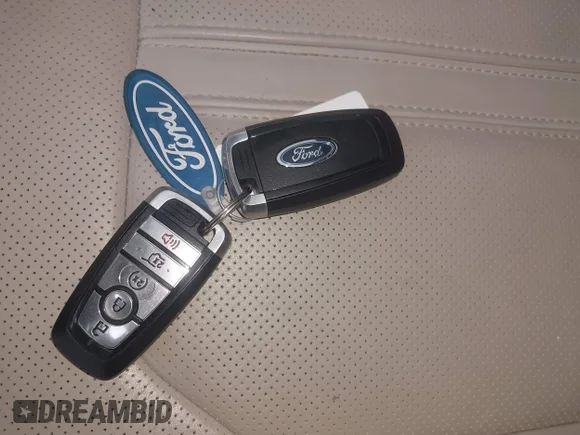 ✅ 2023 Ford Expedition Max Platinum • VIN: 1FMJK1M80PEA20505 • Лот: 41940899. Опубліковано раніше на IAAI з пробігом 38 380 миль. Безкоштовний доступ до архіву аукціонних продажів зі США та докладний звіт про історію автомобіля на DreamBid. Зображення 11.