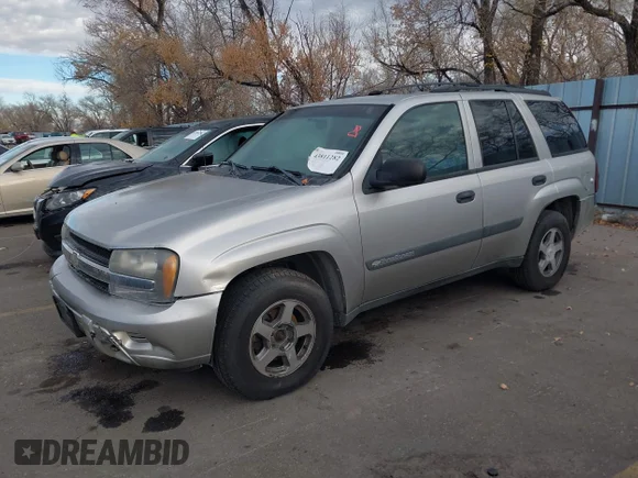 ✅ 2004 Chevrolet TrailBlazer LT • VIN: 1GNDT13S942293989 • Lot: 43811282. Wystawiony na IAAI z przebiegiem 212 376 mil. Bezpłatny archiwum sprzedaży aukcyjnych z USA i szczegółowy raport historii pojazdu na DreamBid. Zdjęcie 2.