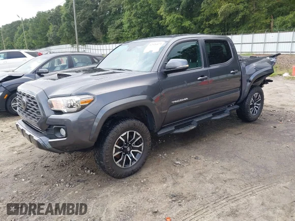 ✅ 2023 Toyota Tacoma SR • VIN: 3TYCZ5AN7PT109786 • Lot: 42926073. Wystawiony na IAAI z przebiegiem 51 321 mil. Bezpłatny archiwum sprzedaży aukcyjnych z USA i szczegółowy raport historii pojazdu na DreamBid. Zdjęcie 2.