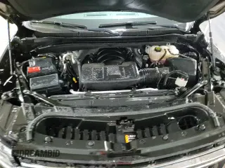 2024 Chevrolet Tahoe LT z VIN 1GNSKNKD5RR242413, wystawiony jako Copart lot #88627415 z przebiegiem 26 352 mil mil oraz Czysty tytuł • Clean title. Historia ofert i sprzedaży dostępna na DreamBid. Obrazek 14.