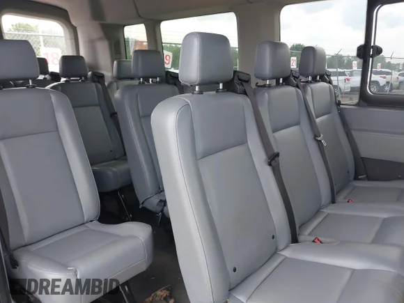 ✅ 2019 Ford Transit Passenger XL • VIN: 1FBAX2CM9KKA43841 • Lot: 39914010. Wystawiony na IAAI z przebiegiem 62 032 mil. Bezpłatny archiwum sprzedaży aukcyjnych z USA i szczegółowy raport historii pojazdu na DreamBid. Zdjęcie 8.