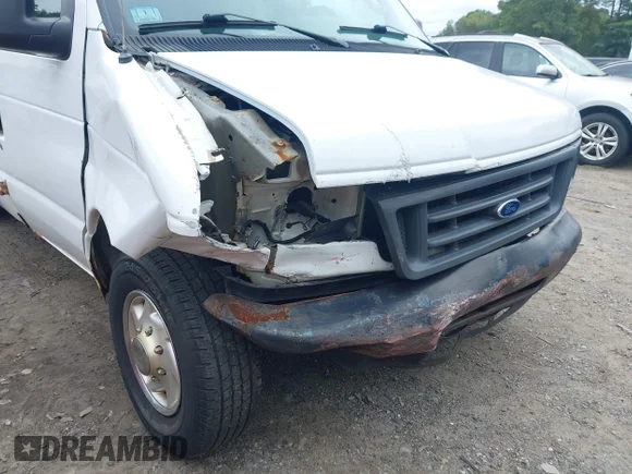 ✅ 2005 Ford Econoline Cargo • VIN: 1FTSE34L15HB14467 • Lot: 43171233. Wystawiony na IAAI z przebiegiem 165 446 mil. Bezpłatny archiwum sprzedaży aukcyjnych z USA i szczegółowy raport historii pojazdu na DreamBid. Zdjęcie 6.