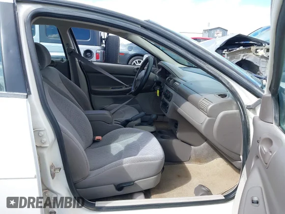 ✅ 2005 Dodge Stratus SXT • VIN: 1B3EL46X15N533429 • Лот: 43321409. Опубліковано раніше на IAAI з пробігом 65 488 миль. Безкоштовний доступ до архіву аукціонних продажів зі США та докладний звіт про історію автомобіля на DreamBid. Зображення 5.