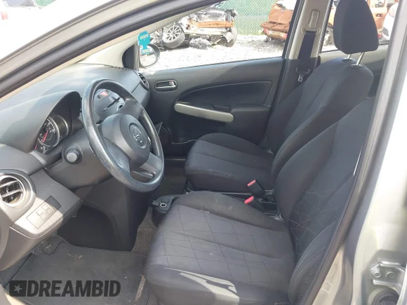 ✅ 2012 Mazda 2 Sport • VIN: JM1DE1KZ4C0146409 • Лот: 43126219. Опубліковано раніше на IAAI з пробігом 67 561 миль. Безкоштовний доступ до архіву аукціонних продажів зі США та докладний звіт про історію автомобіля на DreamBid. Зображення 5.