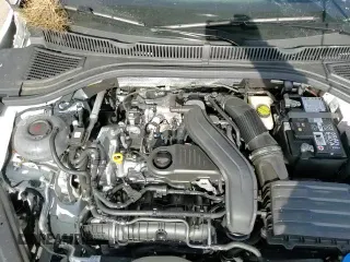 ✅ 2024 Volkswagen Jetta SEL • VIN: 3VWGM7BU4RM050791 • Lot: 42132635. Listed on Copart with 2,999 mi. Free auction sales archive from the USA and detailed vehicle history report at DreamBid. Image 15.