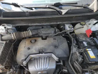 ✅ 2021 GMC Acadia SLE • VIN: 1GKKNKLA1MZ125380 • Lot: 71194675. Listed on Copart with 132,372 mi. Free auction sales archive from the USA and detailed vehicle history report at DreamBid. Image 17.