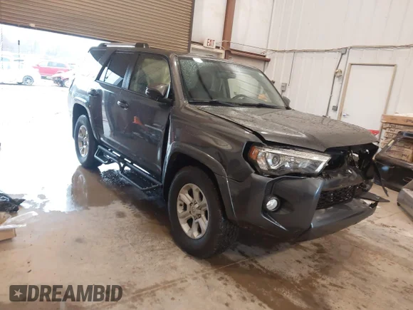 ✅ 2019 Toyota 4Runner SR5 Premium • VIN: JTEZU5JR5K5205112 • Lot: 44420003. Wystawiony na IAAI z przebiegiem 115 662 mil. Bezpłatny archiwum sprzedaży aukcyjnych z USA i szczegółowy raport historii pojazdu na DreamBid. Zdjęcie 1.
