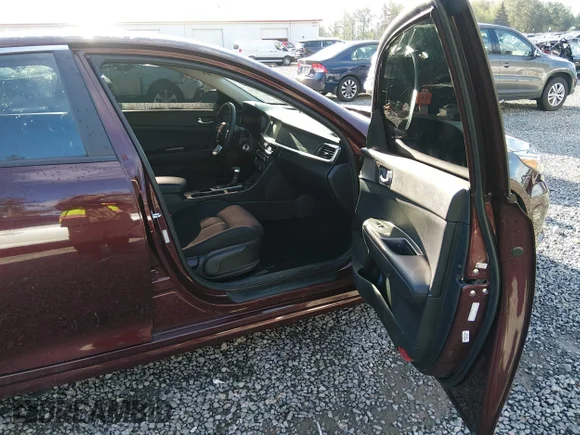 ✅ 2020 Kia Optima LX • VIN: 5XXGT4L34LG415893 • Лот: 45108290. Опубліковано раніше на IAAI з пробігом 28 803 миль. Безкоштовний доступ до архіву аукціонних продажів зі США та докладний звіт про історію автомобіля на DreamBid. Зображення 5.