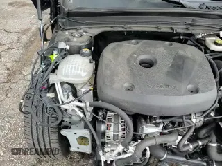 ✅ 2022 Volvo XC40 R-Design • VIN: YV4162UM7N2769504 • Lot: 69585735. Wystawiony na Copart z przebiegiem 37 041 mil. Bezpłatny archiwum sprzedaży aukcyjnych z USA i szczegółowy raport historii pojazdu na DreamBid. Zdjęcie 15.