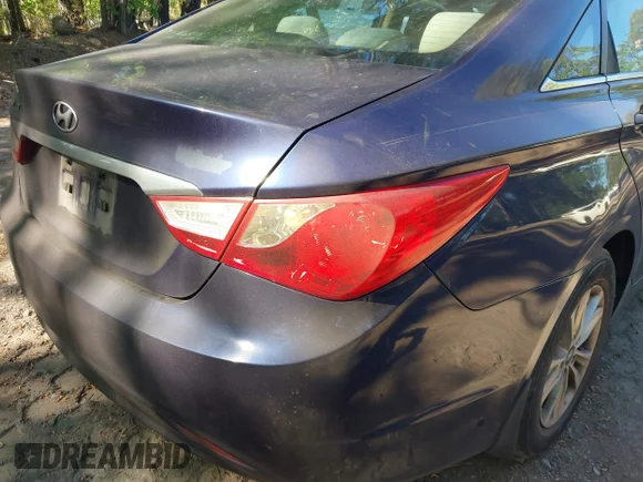 ✅ 2011 Hyundai Sonata GLS • VIN: 5NPEB4AC0BH185012 • Lot: 44928869. Wystawiony na IAAI z przebiegiem 154 500 mil. Bezpłatny archiwum sprzedaży aukcyjnych z USA i szczegółowy raport historii pojazdu na DreamBid. Zdjęcie 6.