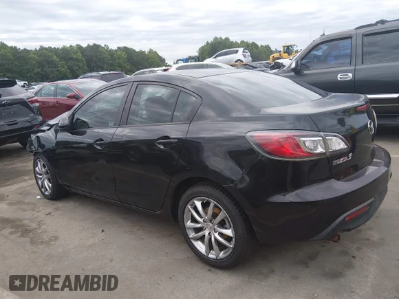 ✅ 2011 Mazda 3 i Sport • VIN: JM1BL1UF8B1442347 • Lot: 45369151. Wystawiony na IAAI z przebiegiem 152 505 mil. Bezpłatny archiwum sprzedaży aukcyjnych z USA i szczegółowy raport historii pojazdu na DreamBid. Zdjęcie 3.